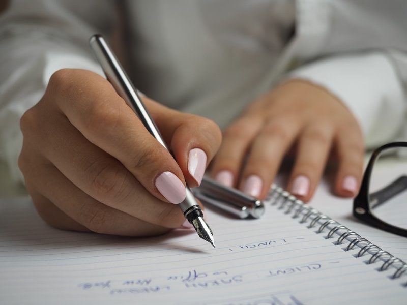 Pour éviter les arnaques sur les documents,faut-il écrire ‘2020’ en entier?