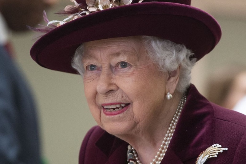 Elisabeth II : ces petites manies culinaires étranges de la reine lors de ses repas
