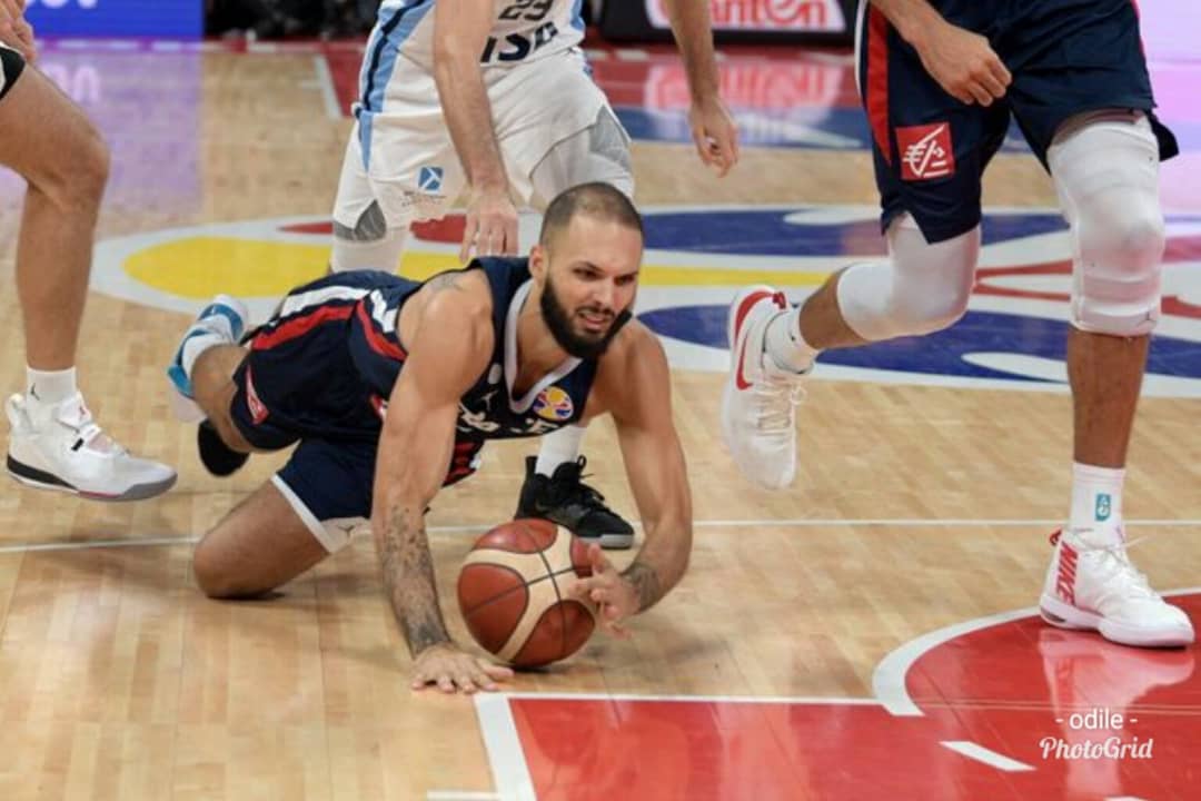 Mondial Basket : après leur exploit contre les USA, les Bleus écrasés en 1/2 finale