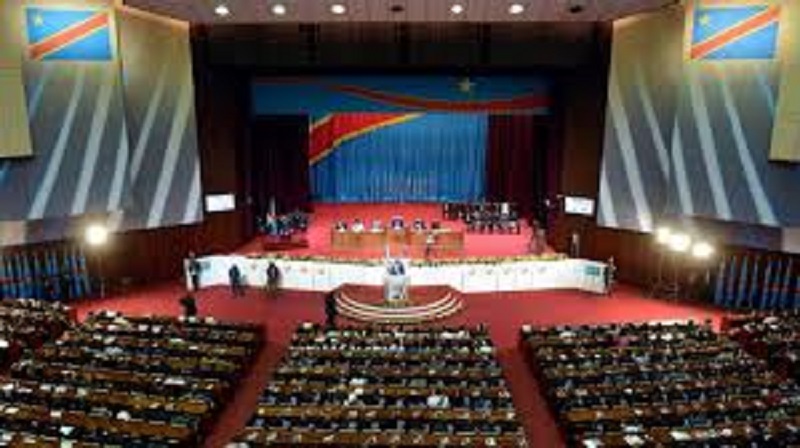 RDC : des députés s’empoignent violemment à l’assemblée