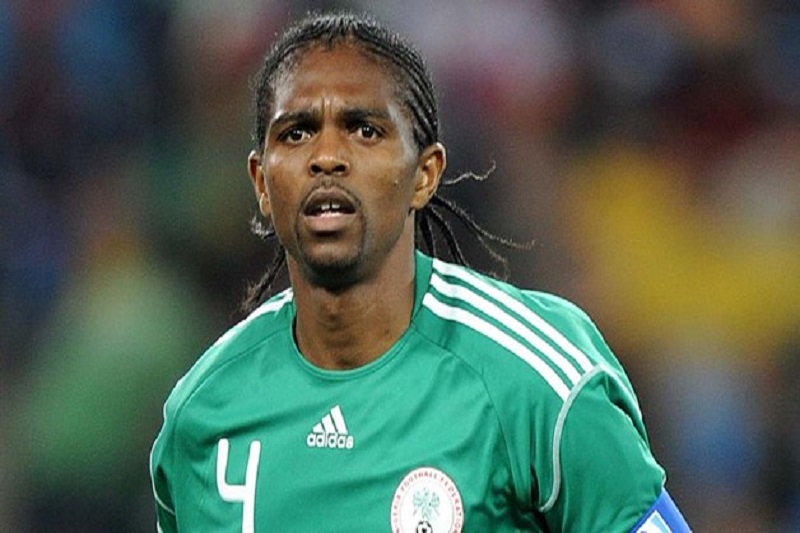 Nigeria : des trophées et médailles de Nwanko Kanu volés à Lagos