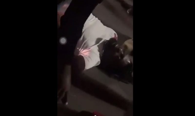 [Vidéo] Arafat Dj victime d’un grave accident de moto cette nuit