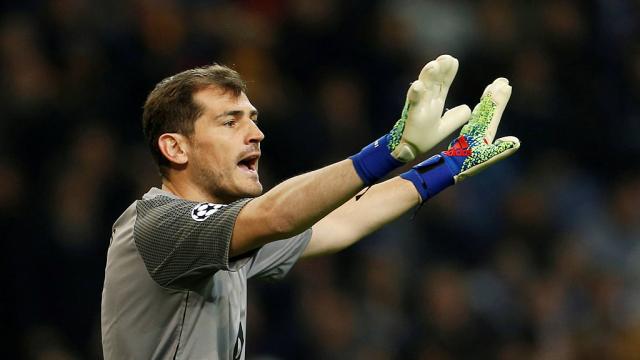 L’emblématique gardien espagnol Iker Casillas, hospitalisé d’urgence au Portugal