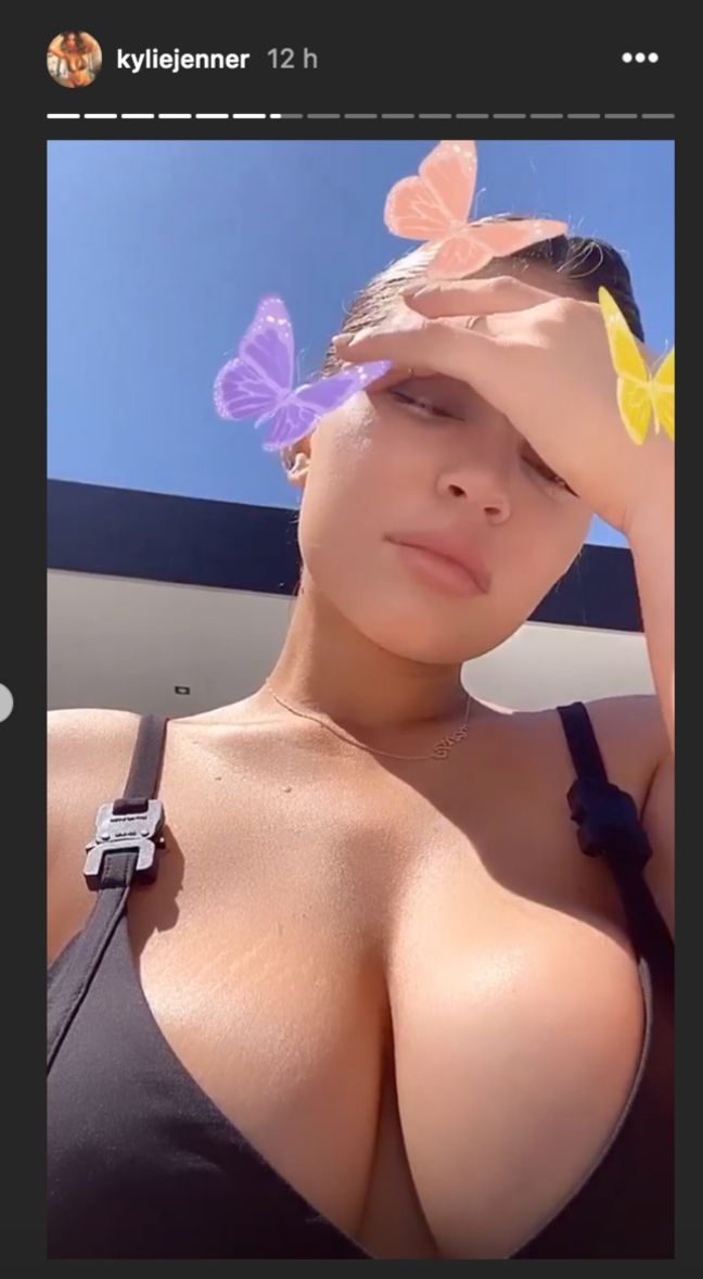 [Photo] Kylie Jenner dévoile son énorme poitrine dans  un  cliché  chaud