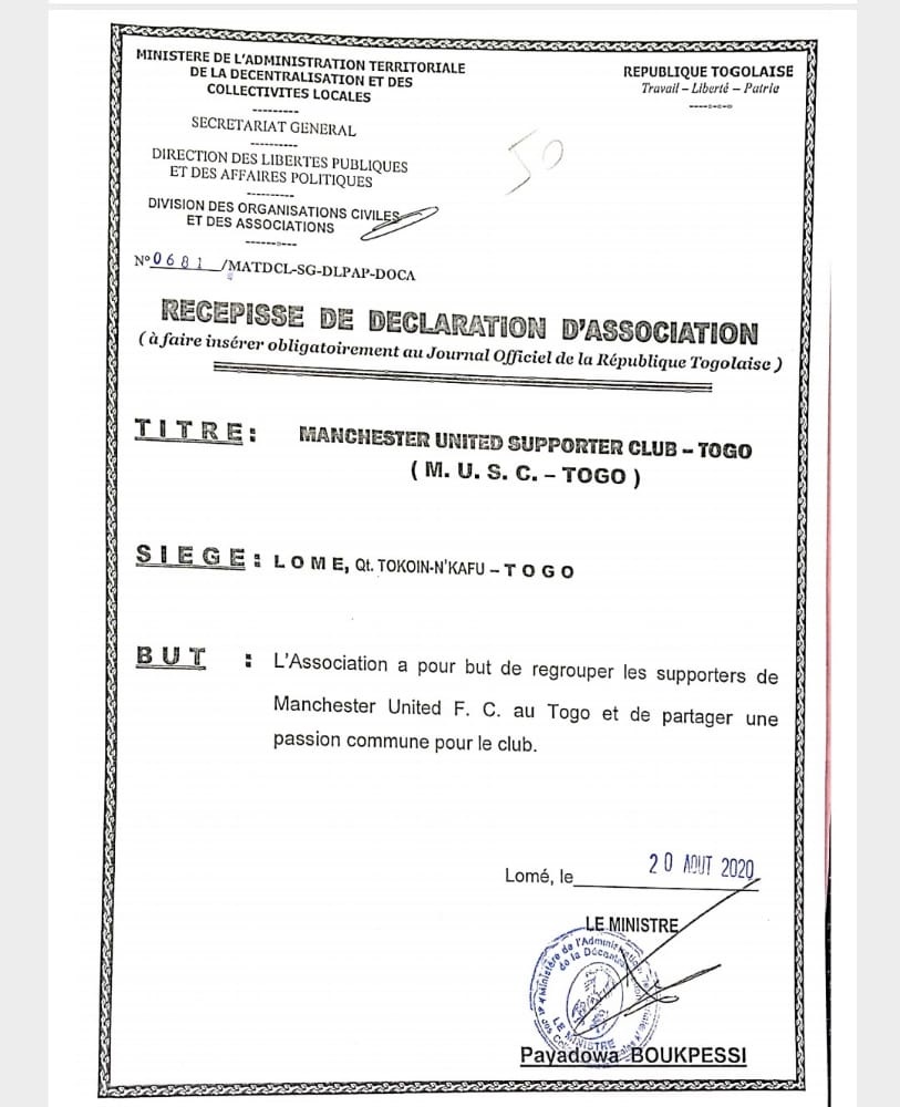 Togo : Récépissé accordé aux fans de Manchester United ; les fans du Barça furieux contre le ministre Payadowa Boukpessi