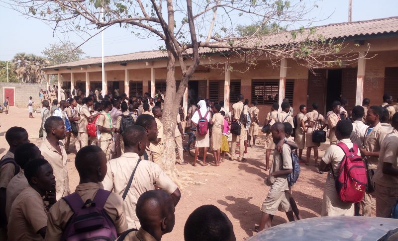 Bénin: des élèves de 5è mis en garde à vue pour ce motif surprenant
