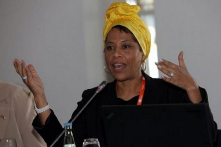 Décès de migrants en Mauritanie : la leçon de Nathalie Yamb à Macky Sall sur l’émigration