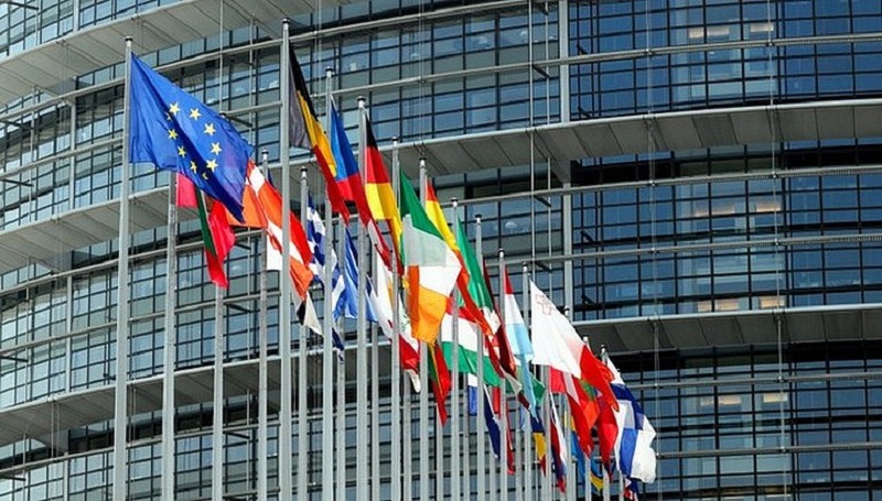 Algérie : l’UE exige la libération du journaliste Khaled Drareni