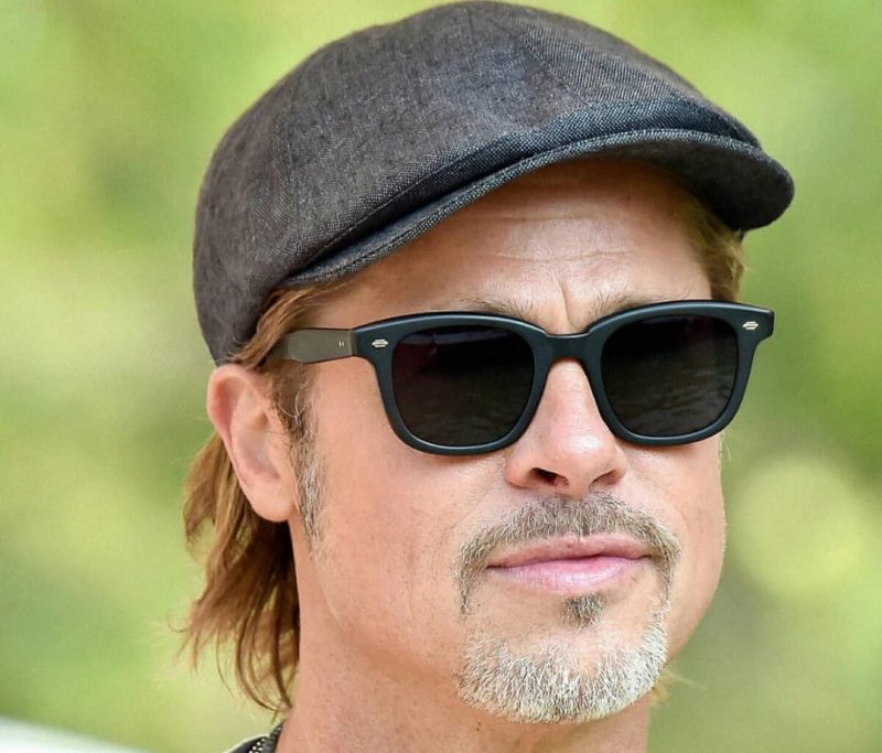 Brad Pitt : l’acteur pose pour sa marque de vin