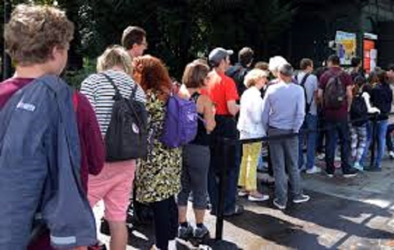 Une start-up propose de gagner de l’argent en faisant la queue pour les autres