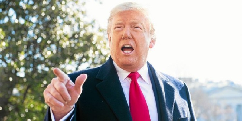 Trump se dit prêt à être testé pour le coronavirus