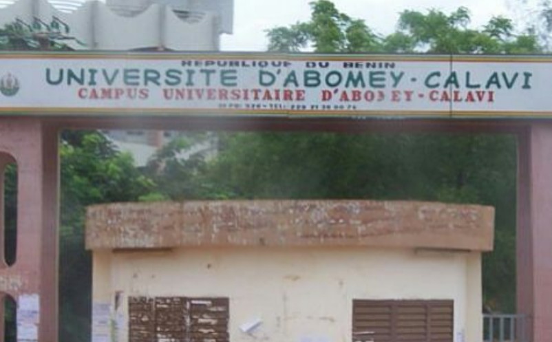 Bénin : les bureaux de l’Université d’Abomey-Calavi transformés en auberge, le recteur en colère