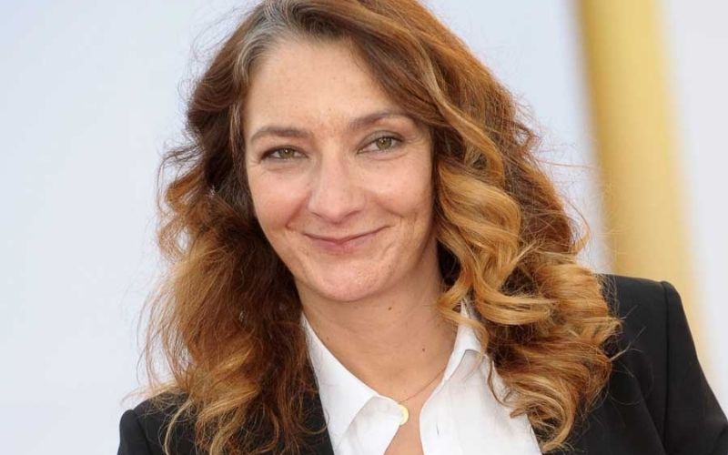 César 2021 : une actrice se met nue pour défendre la cause des intermittents (vidéo)
