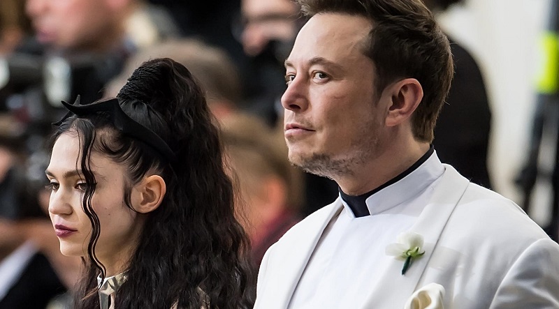 Elon Musk : la petite amie du milliardaire prête à “mourir sur Mars”