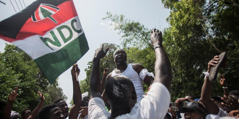 Ghana : le NDC suspend certains membres du parti pour avoir perdu les élections en 2020