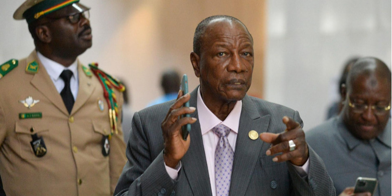 Crise politique en Guinée : « Tout se fait à Dakar » selon Alpha Condé