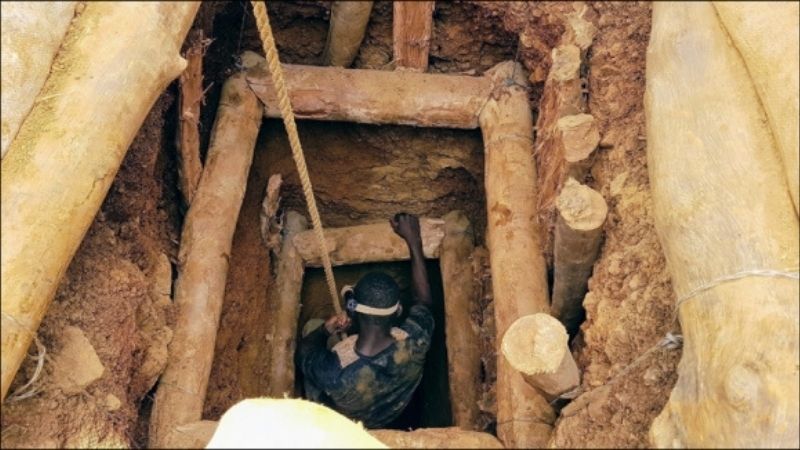 Il survit 7 jours sous terre après un éboulement