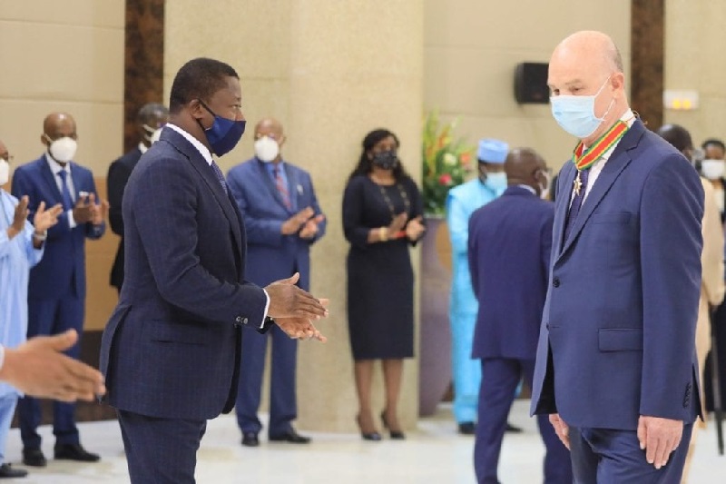 Togo : Faure Gnassingbé fait un nouveau Commandeur de l’Ordre du Mono