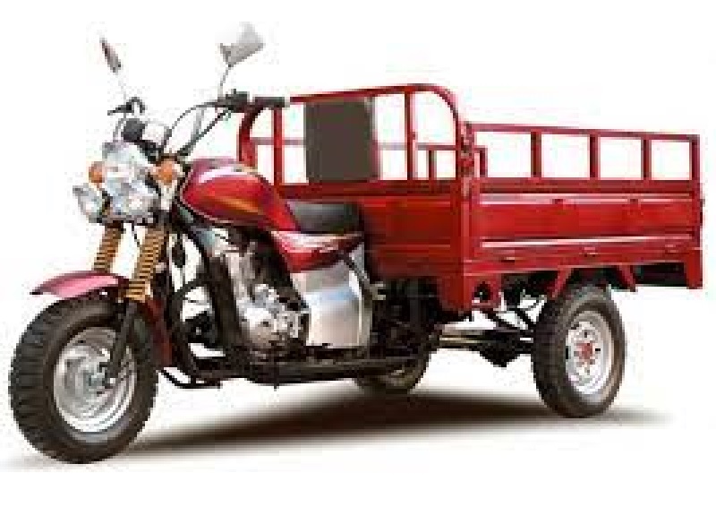 Togo / Nouveaux tarifs aux péages : il fait transporter son tricycle par un minibus (photo)