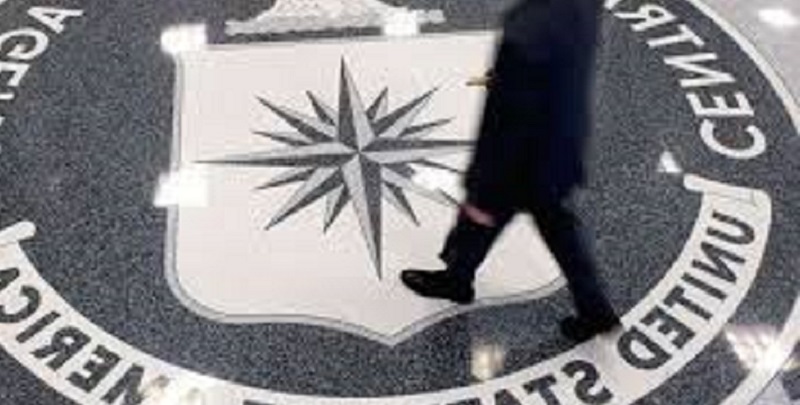 Un ex-agent de la CIA dévoile sa méthode pour gagner rapidement la confiance des inconnus