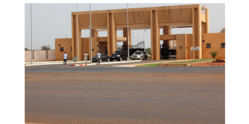 Togo : 54 millions F CFA escroqués à 4 personnalités qui voulaient être nommées au Gouvernement ?