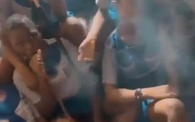 Cette vidéo de jeunes écolières en uniforme fumant de la chicha suscite une vive indignation