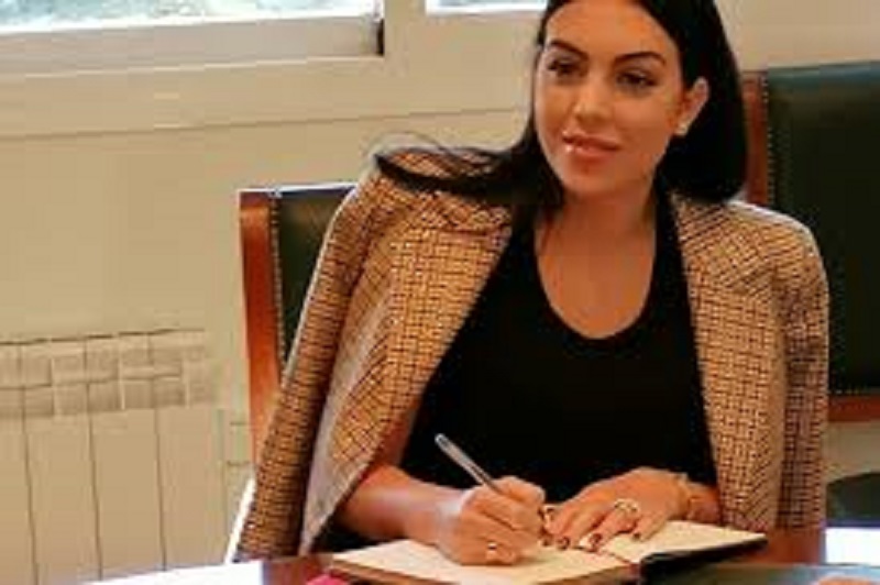 Georgina Rodriguez, de mannequin à actrice ? La compagne de CR7 a tapé dans l’œil de Netflix (photo)