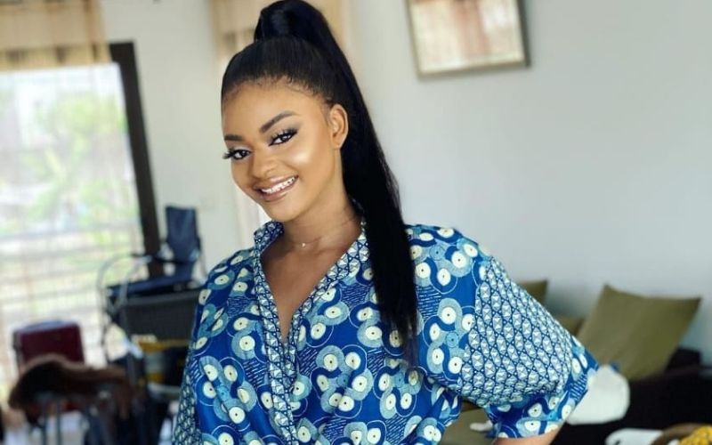 Ichabatou très surprise : « Les prix…, la qualité… », la Miss séduite par La Parfumerie en ville du Togo
