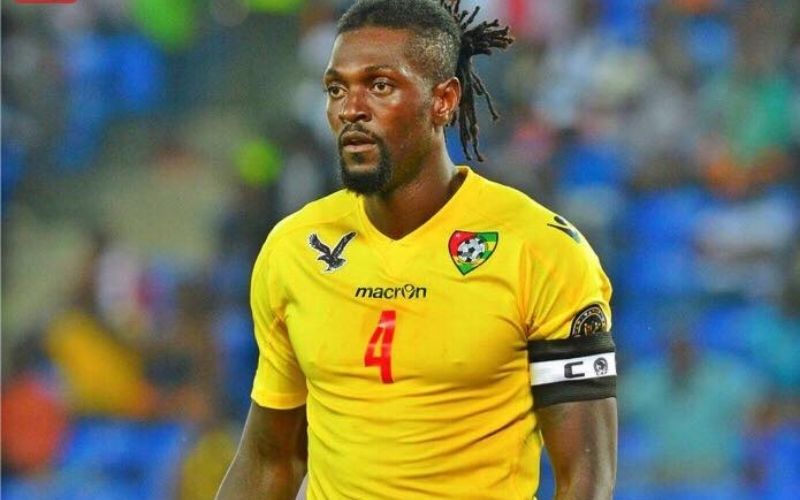 Emmanuel Adebayor « pris la main dans le sac » : l’ex-capitaine des Éperviers fait encore jaser (vidéo)