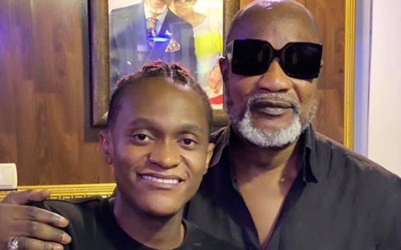 Koffi Olomide zappé… seul Innoss’B est autorisé à… en France : la réaction du jeune artiste surprend