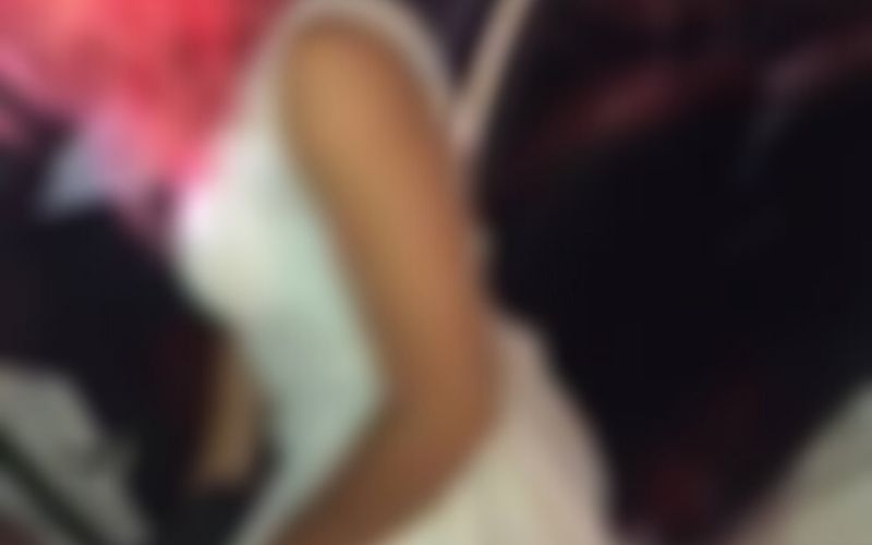La réaction étonnante de cette femme lorsqu’elle s’est rendu compte qu’elle était nue devant un public(vidéo)