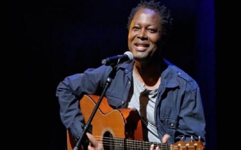 Lokua Kanza : « Mon rêve c’est de voir un jour Fally Ipupa et Ferré Gola réunis autour de… »