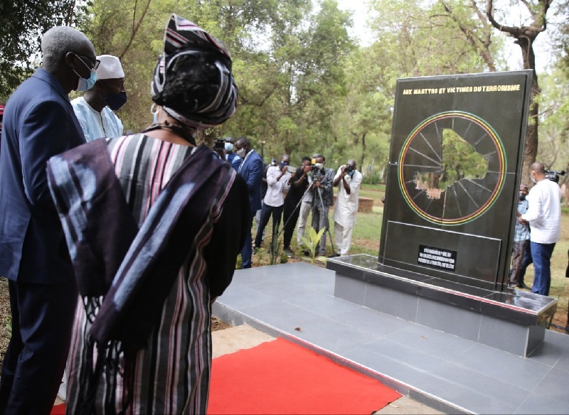 Mali : Bah N’Daw inaugure une place des victimes du terrorisme
