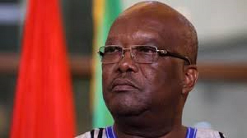 Côte d’Ivoire : une visite surprise de Roch Kaboré à la famille Bakayoko émeut la toile
