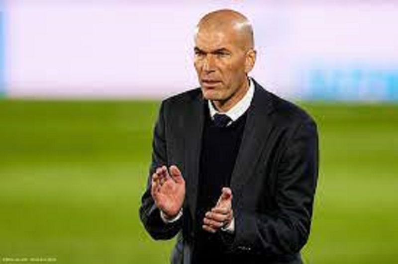 Zidane très courtisé : l’entraîneur français bientôt à la tête du club le plus riche au monde ?