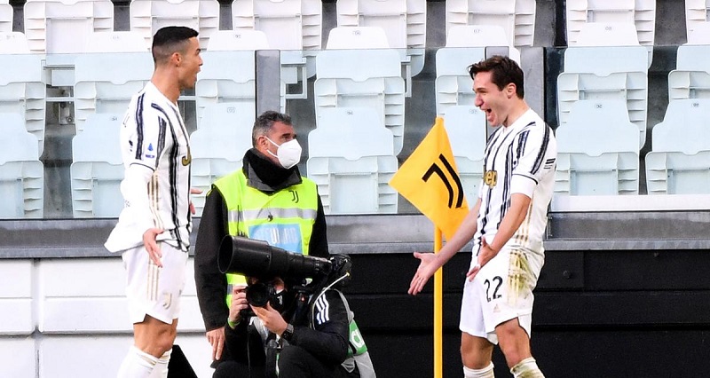 Serie A : Cristiano Ronaldo et la Juve s’offrent Naples