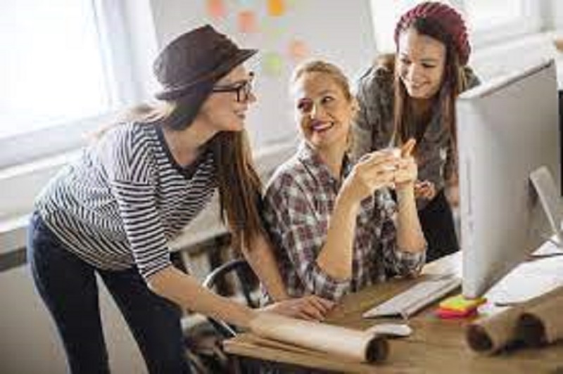 Comment faire un compliment, les règles et erreurs à éviter