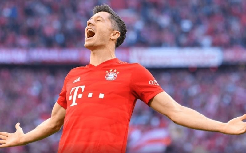 « Remettez le Ballon d’Or à Lewandowski, sinon je lui remettrai le mien » ; cet ancien lauréat menace les organisateurs (photo)