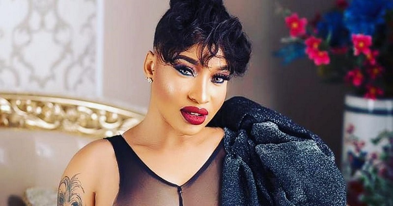 Tonto Dikeh : l’actrice poste de sublimes photos d’elle avec un précieux conseil aux internautes