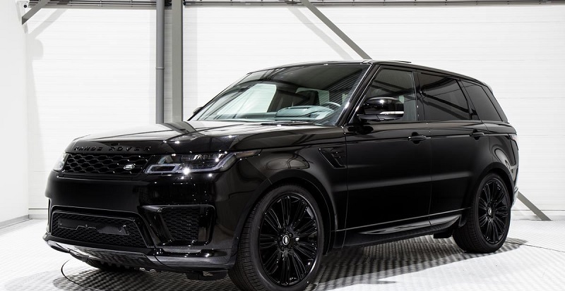 Comme Emma Lohoues, cet acteur nigérian s’offre aussi une Range Rover pour son anniversaire