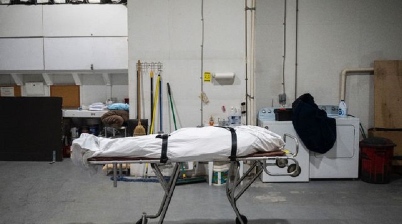 Inde : déclarée morte de Covid, elle revient chez elle 2 semaines après sa crémation