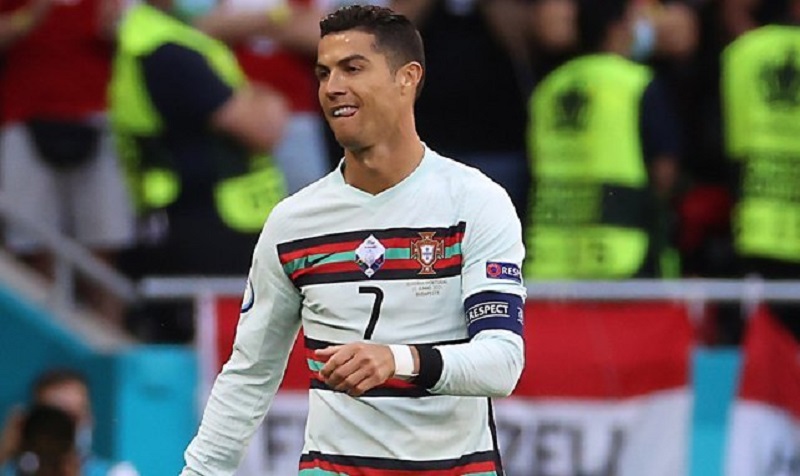 Traité d’« imbécile », Cristiano Ronaldo répond génialement