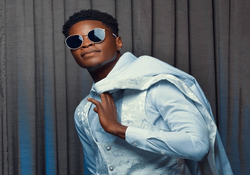 « Pikaluz ou même Peewii ne peut pas le faire » : Sous le charme de Santrinos, cette blogueuse clashe les artistes togolais