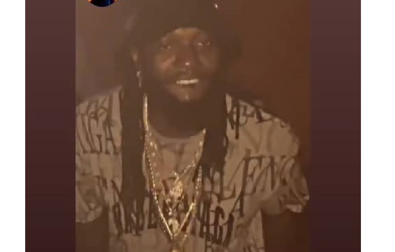 Adebayor : quand ce morceau tendance met la star dans tous ses états (vidéo)