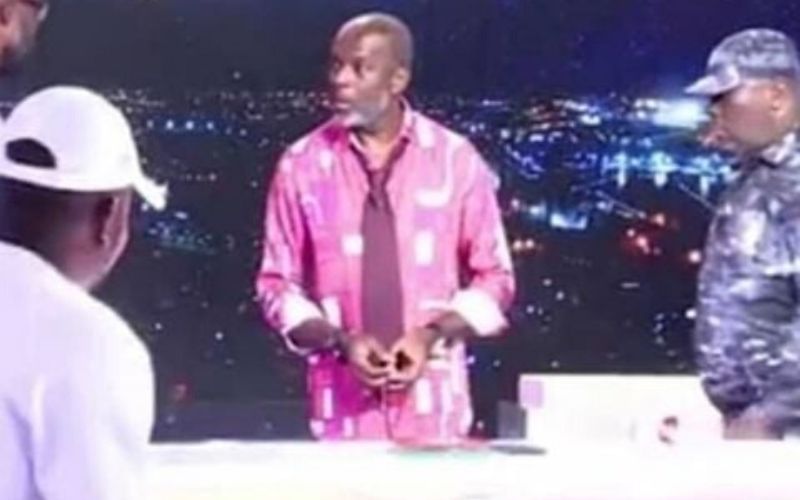 Yves de Mbella : rebondissement dans l’affaire de l’émission sur le viol, ça ne sent pas du tout bon pour l’animateur
