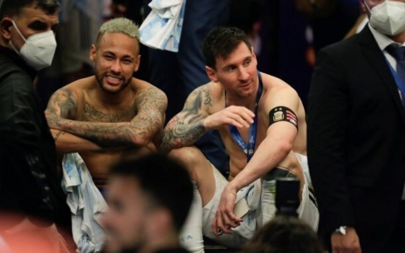 Copa America : quand Neymar rigole avec Lionel Messi après la finale perdue par le Brésil (vidéo)