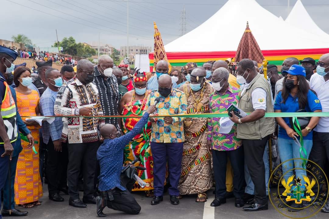 Ghana : Nana Akufo-Addo inaugure le plus grand échangeur de l’Afrique de l’Ouest (Photos)