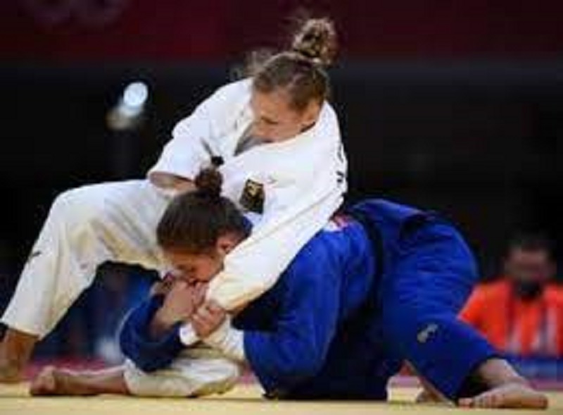 JO de Tokyo : un coach secoue et gifle sa judoka ; la surprenante raison (photo)