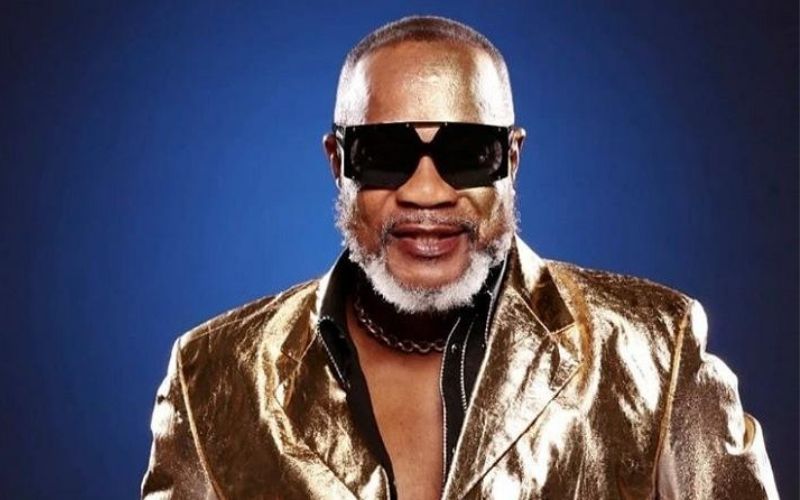 « On dirait la tenue des cadavres » : Koffi Olomide fait le buzz avec ce style hors du commun (photo)