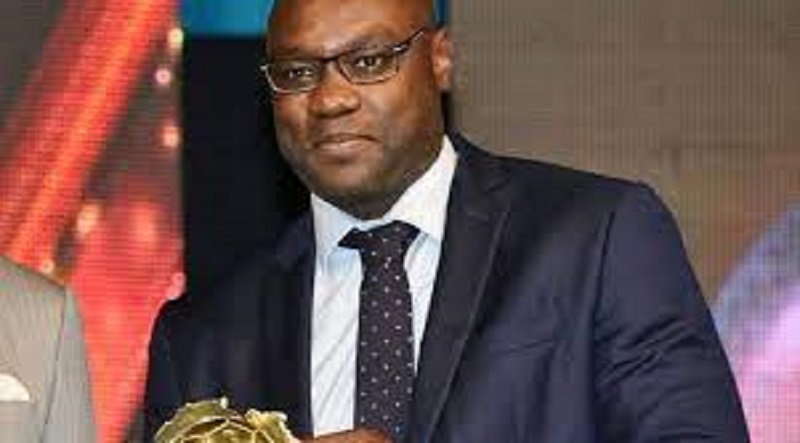 Cameroun : Patrick Mboma prochain sélectionneur des Lions Indomptables ? Samuel Eto’o aurait déjà donné son accord !